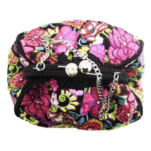 Vera Bradley NWT embroidered 💋 
lock clutch - Picture 2 of 5
